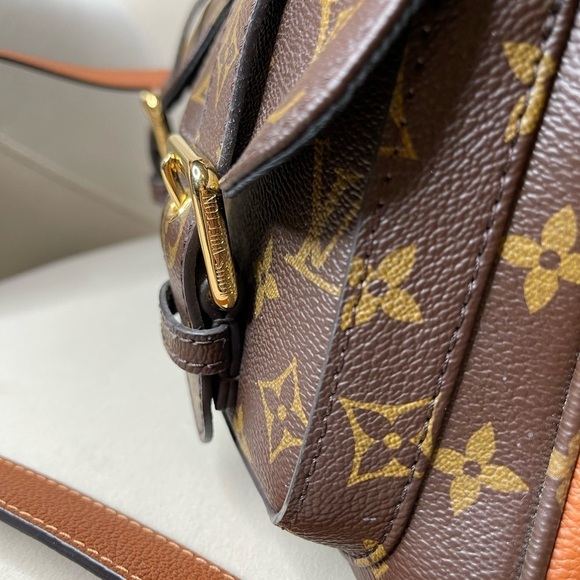 Louis Vuitton Handbag Authentic Manhattan Monogram Leather Camel Strap - Picture 13 of 16